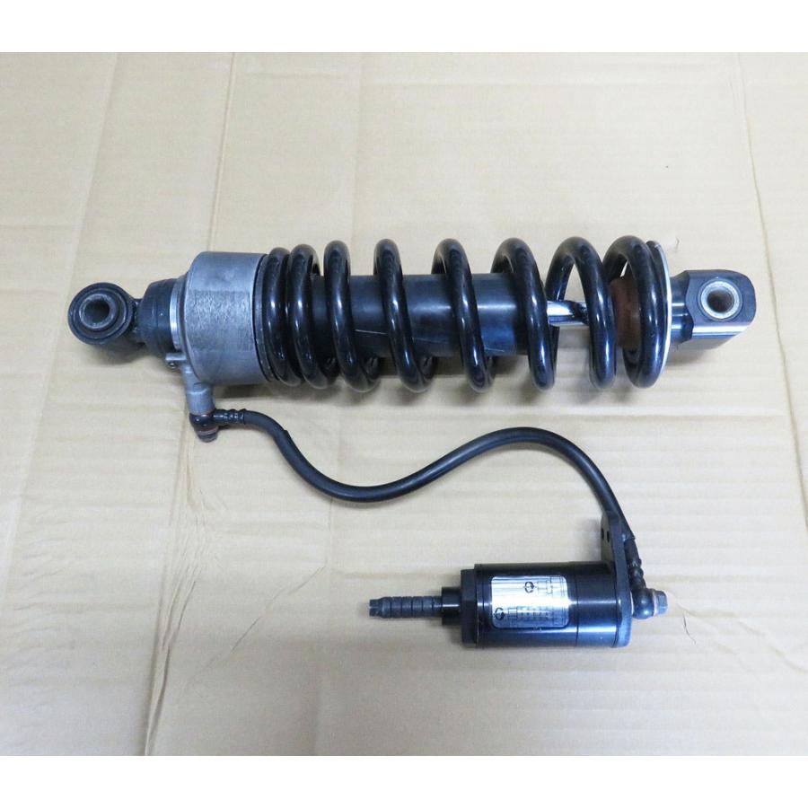 KODLIN】M8ソフテイル リアサスペンションロワリングキット