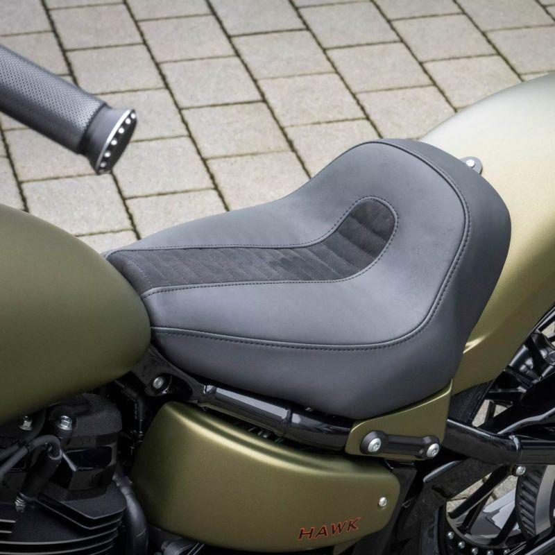 サンダーバイク スチールリアフェンダー 18インチ x 200mm用 レザー