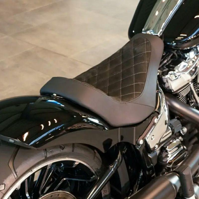 サンダーバイク スチールリアフェンダー 18インチ x 260mm用 レザー