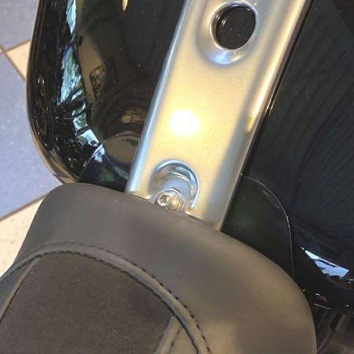 サンダーバイク ソロシート用 タンクカバー ブレイクアウト