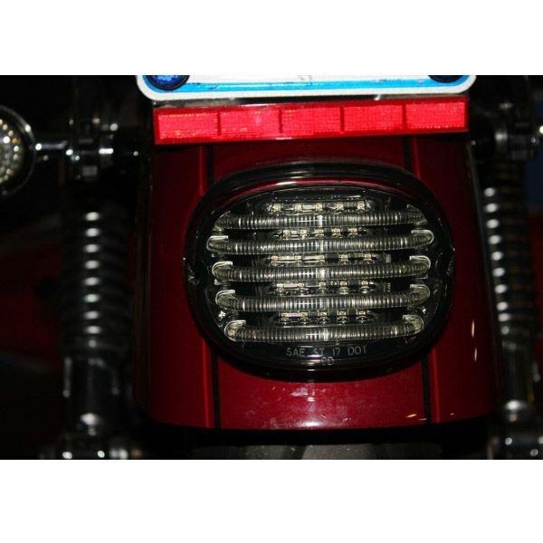 カスタムダイナミクス】2010-1363 LEDテールライト スモーク ナンバー用ウィンドウ付 【初回限定】 ツアーパック テールライト スモークレンズ