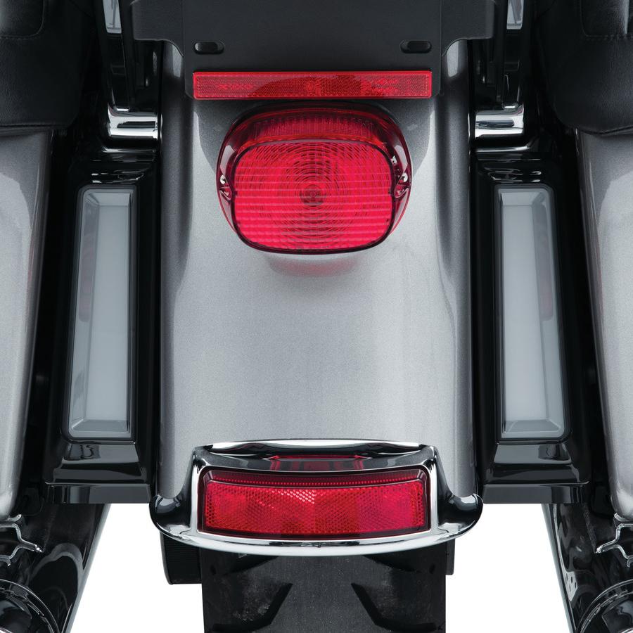 Kuryakyn TRACER LEDサドルバッグサポートインサート グロスブラック 