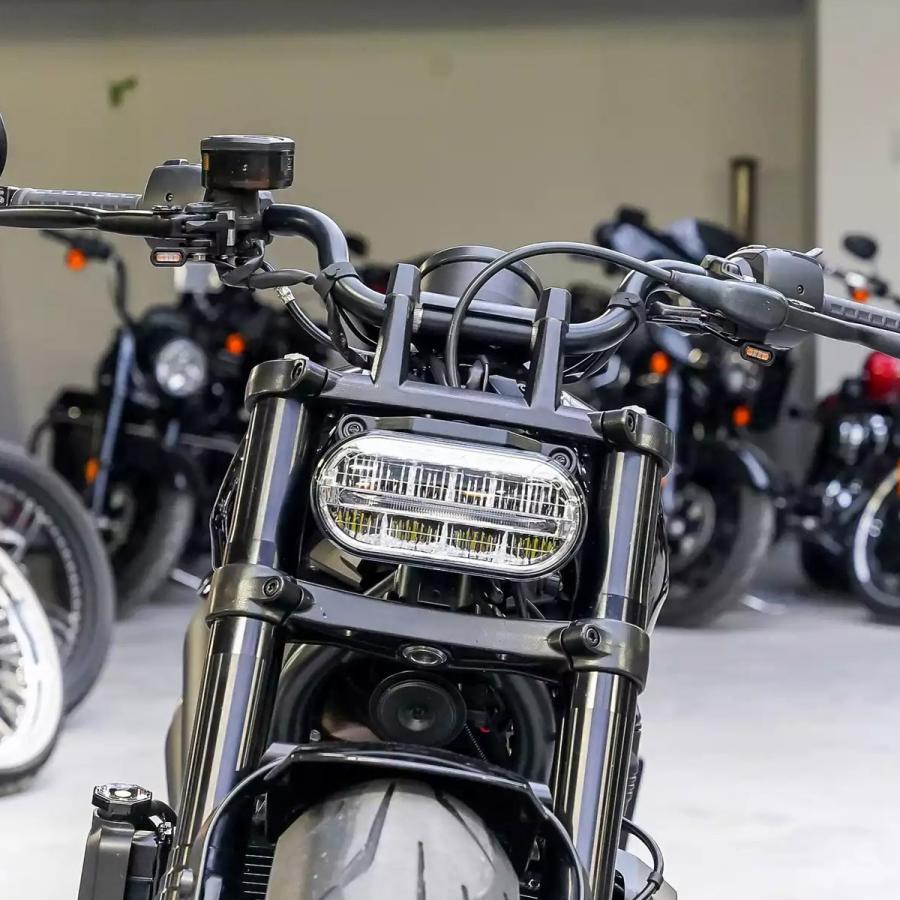 ハーレー スポーツスターS RH1250S Stripe LED フロントターン ハーレー スポーツスターS RH1250S Stripe LED フロントターン