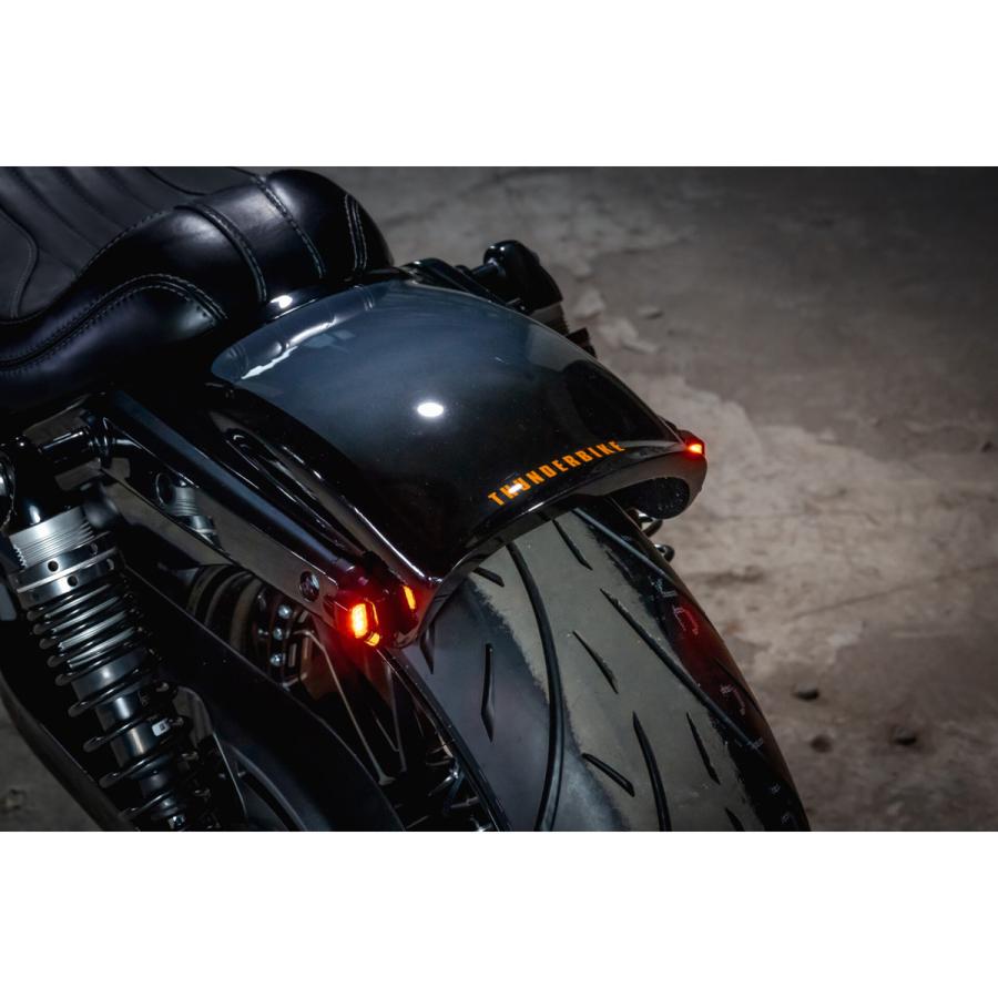 ハーレー ナイトスター RH975 Strut Stripe 3-1リアターンシグナル