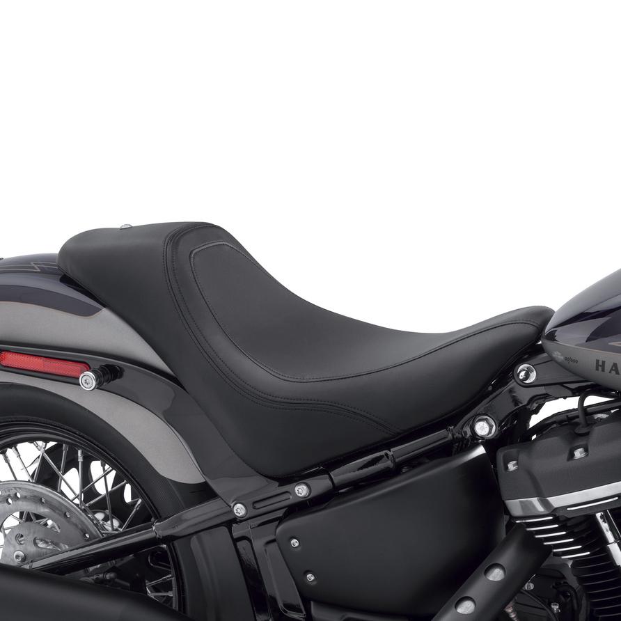 ハーレー ダビッドソン ハーレー M8 Softail用 Brawler ソロシート FLHC、FLDE、FLSL、FXBB、FXST 52000301