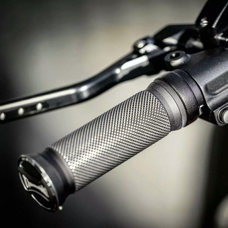 ハーレーダビットソン　　　　　 ハンドルグリップ サンダーバイクカスタム サンダーバイク グリップセット (サテンブラック) 2024以降 ツーリング