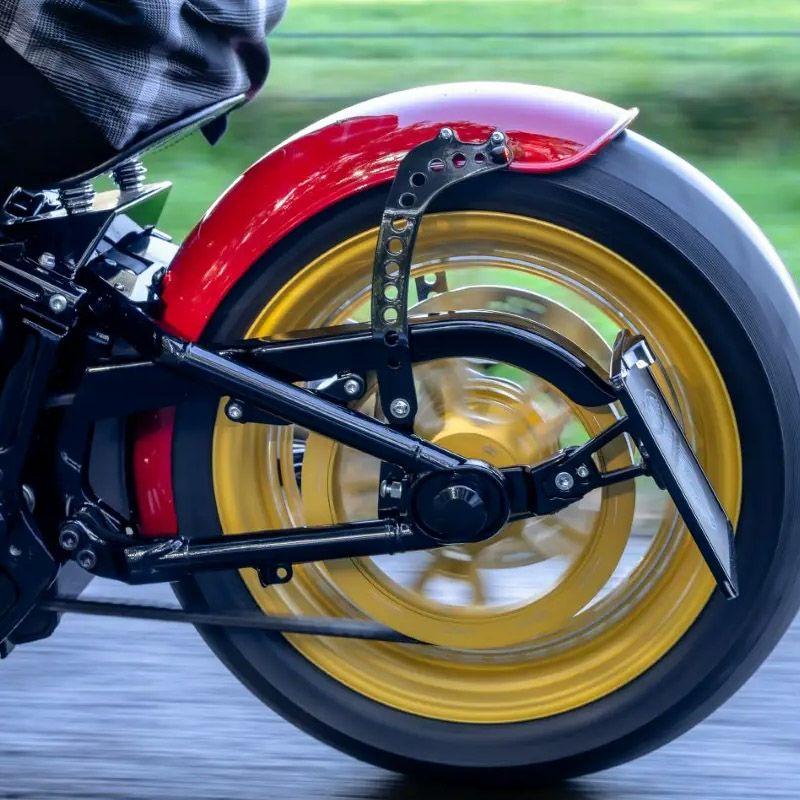 HD 06 fxst 純正リアフェンダー200mmタイヤ