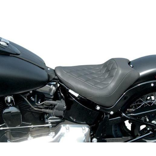 マスタング 76762 Mustang ワイドトリッパー ソロシート ダイアモンド