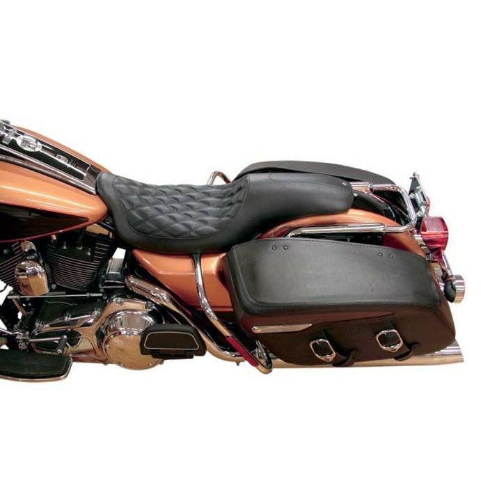 ハーレー ダイナ用ローランドサンズ・デザイン(RSD)ENZO・2-UPシート ハーレー ダイナ用ローランドサンズ・デザイン(RSD)ENZO・2-UPシート
