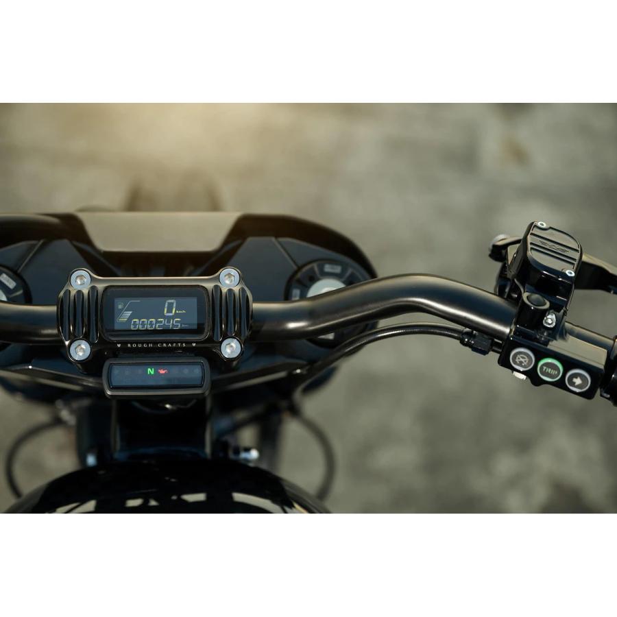 ハーレー M8 Softail デジタルゲージマウント付 Finnedライザー