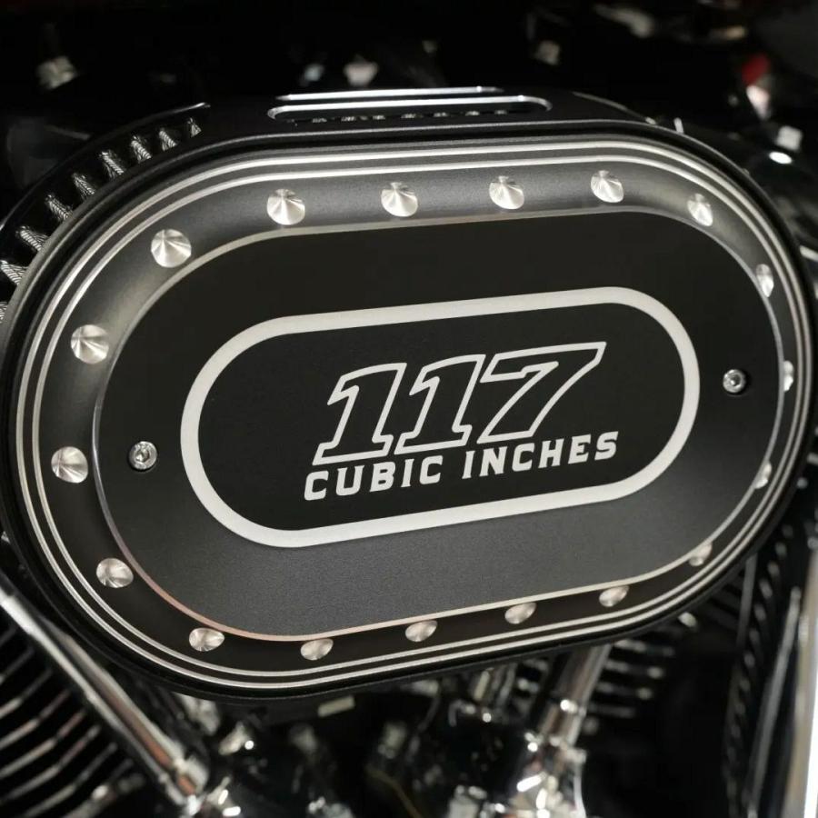 ハーレー M8 ツーリング、ソフテイル ドリルド117 オーバルエア