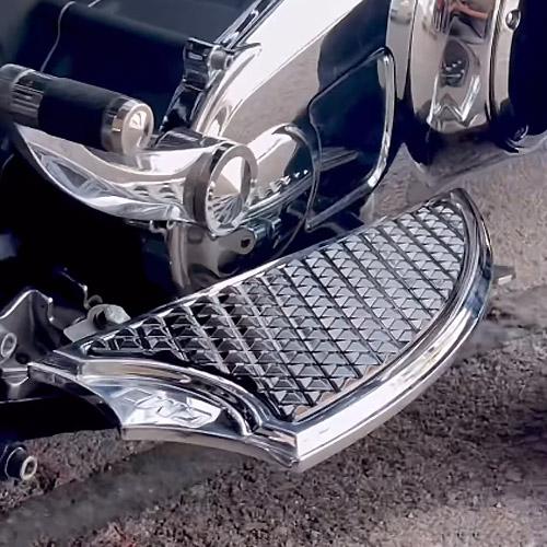 ツーリング、トライク ELEV8 ライダーフロアボード (クローム) CMC_2