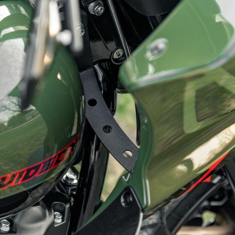 ローライダーST ステルス フェアリングサポートブラケット キラー