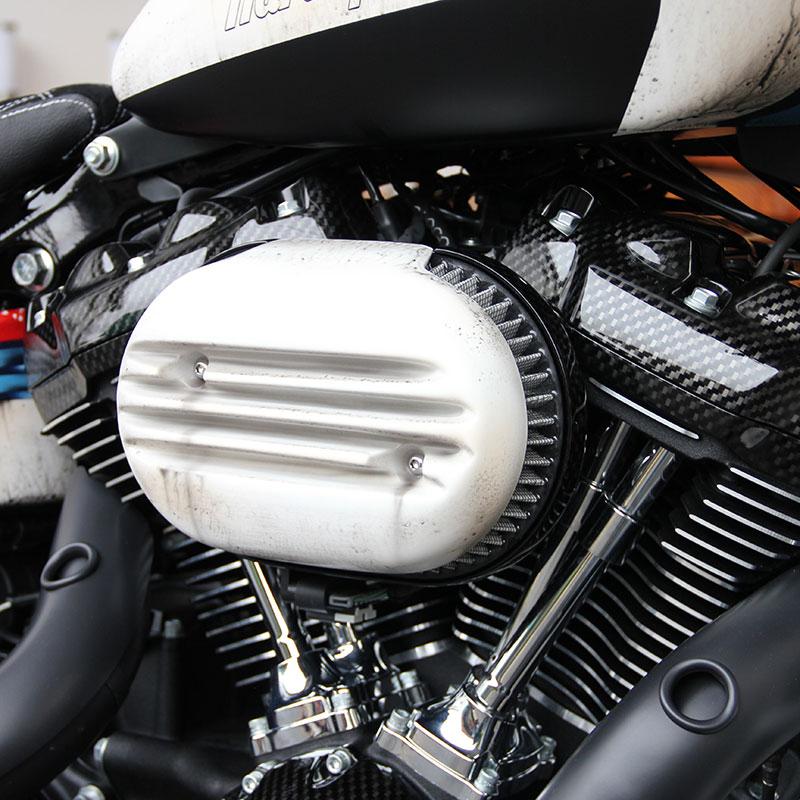 Cult Werk M8 Ventilator エア湖洗浄剤用 レーシングカバー（未ペンキ塗り） エアクリーナーケース、カバー-車、バイク、自転車