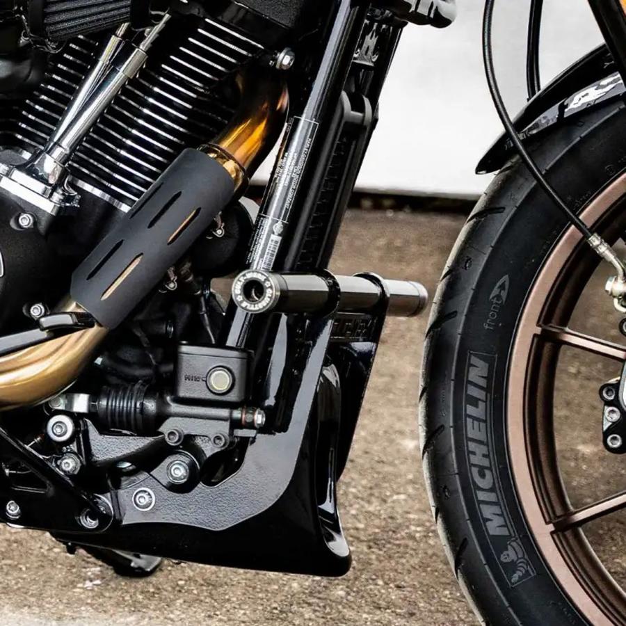 Cult Werk M8ソフテイル用 フロント・クラッシュバー (グロスブラック