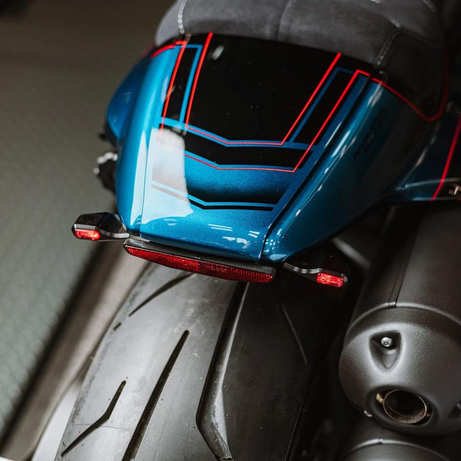 スポーツスターS LEDテールライト一体型ウインカーキット Killer スポーツスターS LEDテールライト一体型ウインカーキット Killer