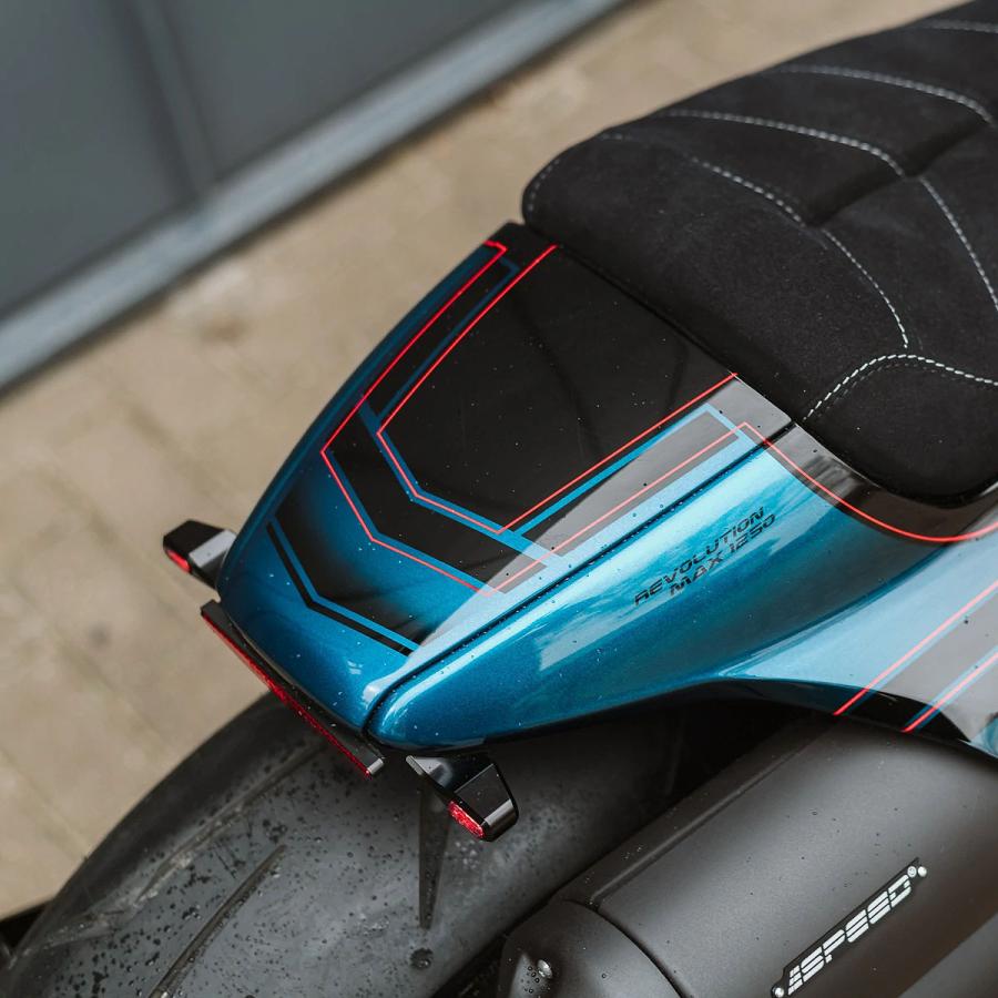 スポーツスターS LEDテールライト一体型ウインカーキット Killer スポーツスターS LEDテールライト一体型ウインカーキット Killer