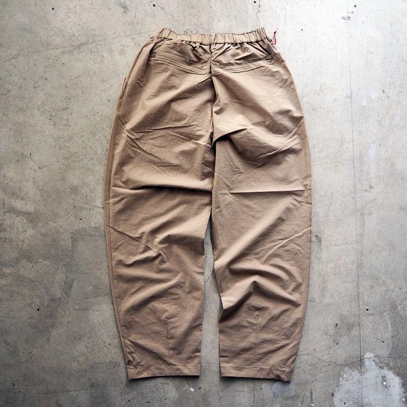 NANGA ナンガ パンツ DOT AIR COMFY TUCK TAPERED PANTS ドット NANGA ナンガ パンツ DOT AIR COMFY TUCK TAPERED PANTS ドット