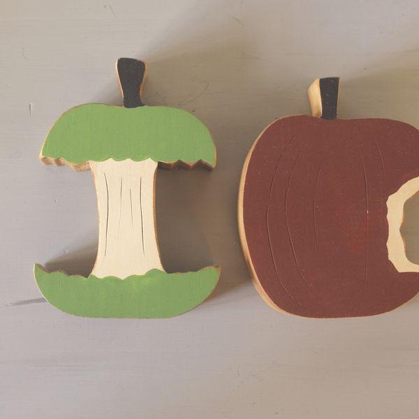 ジャックフルーツとリンゴの木製置物 ジャックフルーツとリンゴの木製