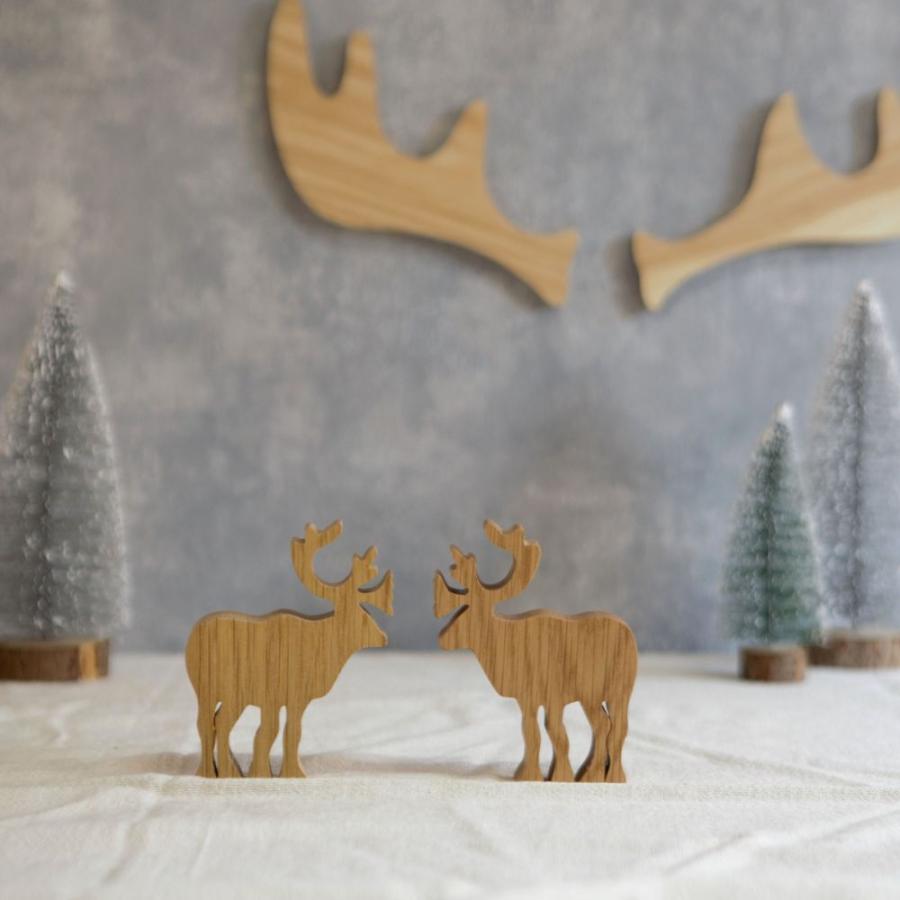 輸入雑貨　北欧　『トナカイの角と松ぼっくりのシェードランプ』　裏影デザイン入り トナカイ（オーク材）｜クリスマス オブジェ 北欧 おしゃれ 木製 と