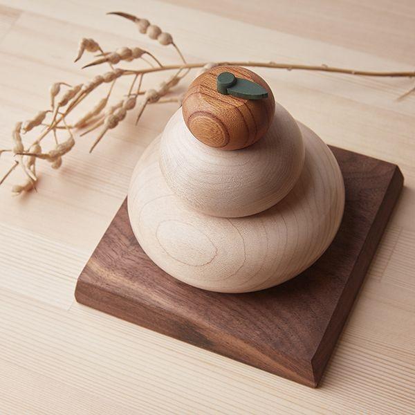 鏡餅 木製 ｓサイズ 木製鏡もち 正月飾り 予約22年用 置物 無垢材 玄関飾り 鏡もち おしゃれ オブジェ 正月用品 もち 限定商品 人気 プレゼント 冬 おしゃれ Zakka Heart Box 通販 Yahoo ショッピング