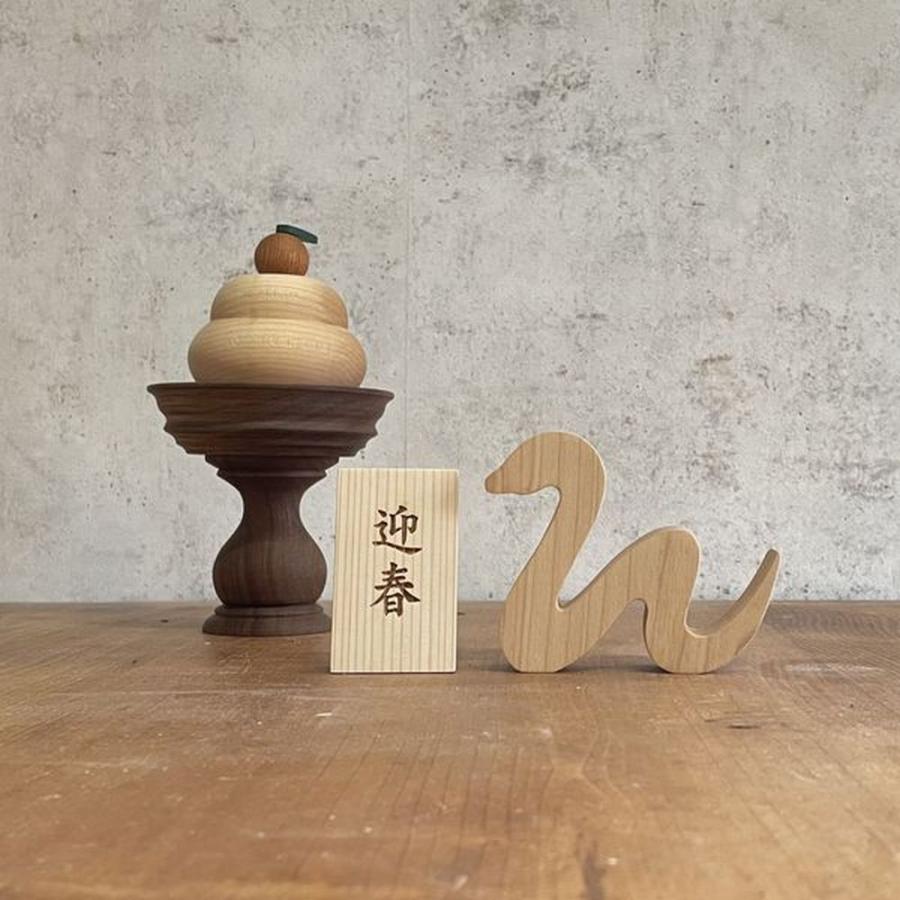 木製鏡餅飾り　紙箱入り　中の小サイズ 木製鏡餅飾り 紙箱入り 中の小サイズ 木製鏡餅飾り 紙箱入り 中の