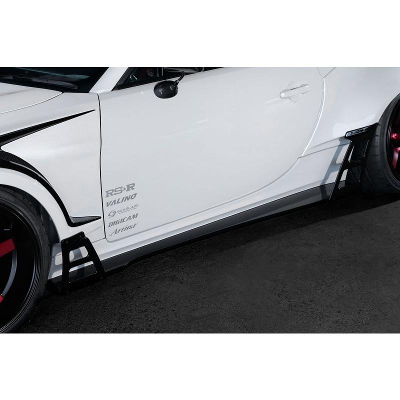 シルクブレイズSPORTS サイドステップ(未塗装/黒ゲル)GR86 ZN8