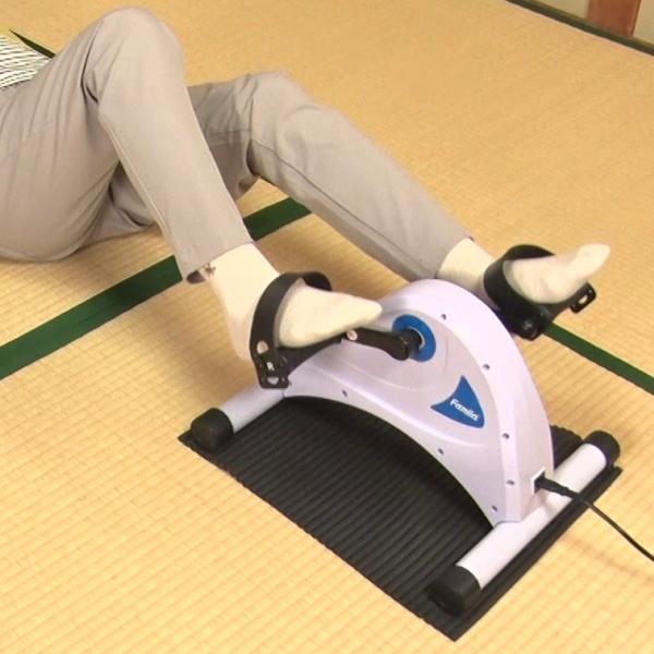 ファミラ 電動ルームサイクル 家庭用 運動不足 解消 下半身 室内 健康 器具 運動アシスト 足腰 衰え 防止 強化 つまずき 転倒防止 有酸素運動_2