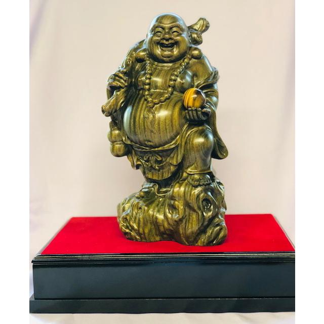 貴重な大変古い手作りの仏像です。 奈良・大安寺に伝わる貴重な仏像や出土した瓦などを展示 特別