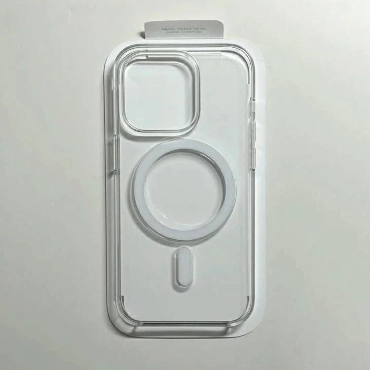 送料無料】MagSafe対応 iPhone 14 Pro クリアケース 新品 : Heart Gift