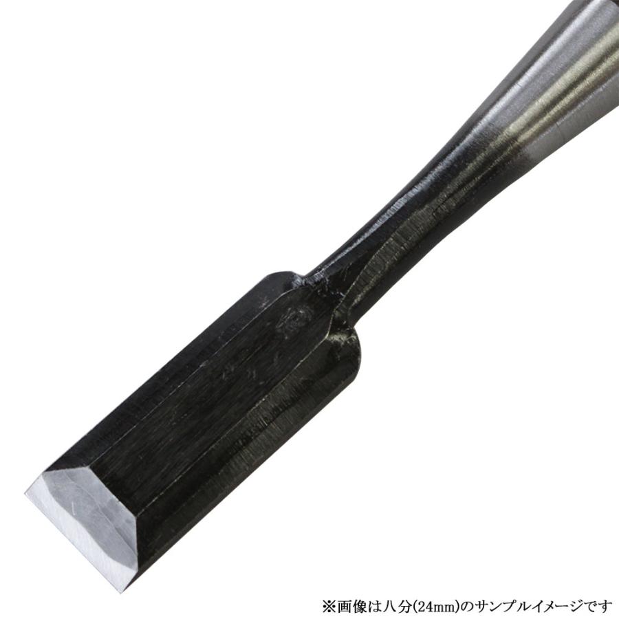 小山金属 「兼友」 本鍛 追入鑿 赤樫柄 寸二(36mm) 本刃付 白鋼 小山金属 「兼友」 本鍛 追入鑿 赤樫柄 寸二(36mm) 本刃付 白鋼