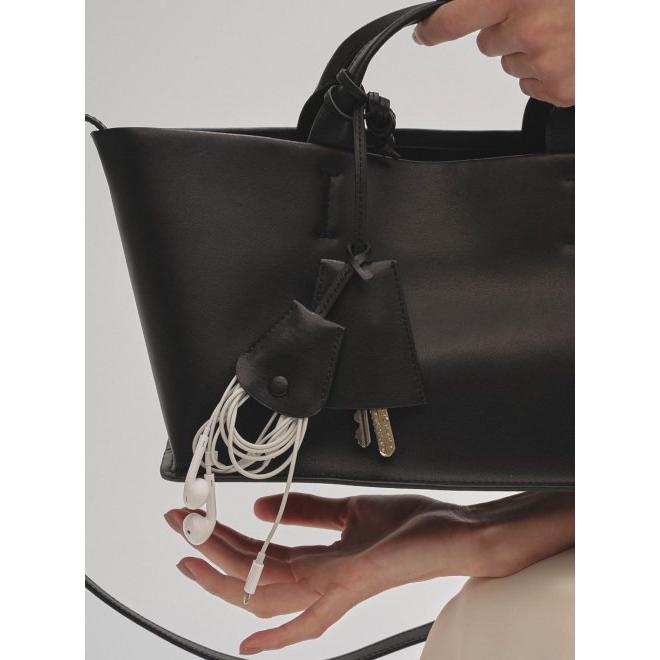 TODAYFUL トゥデイフル Useful Leather Bag M)★ 25秋冬予約 12521011 入荷予定 : 9月中旬〜 2025秋先行受注会 TODAYFUL トゥデイフル Useful Leather Bag M)★ 25秋冬予約 12521011 入荷予定 : 9月中旬〜 2025秋先行受注会