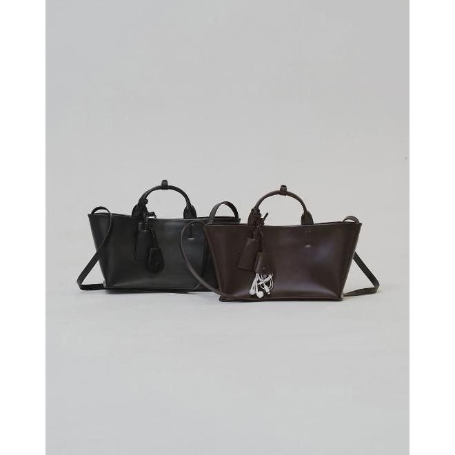 (PT5倍~6/7) TODAYFUL / トゥデイフル  Useful Leather Bag  M)★  26秋冬.予約 12621040 入荷予定 : 12月下旬〜の画像