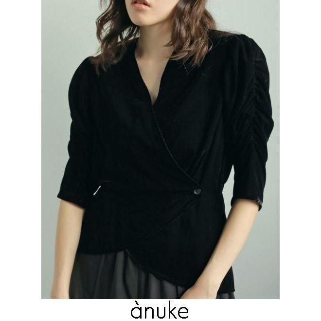 anuke (受注会~4/30 PT5倍) / アンヌーク Gather Velour Blouse anuke (受注会~4/30 PT5倍) / アンヌーク Gather Velour Blouse