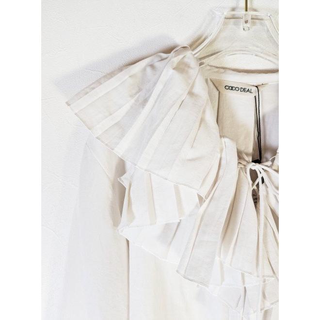ココディールフリル付きホワイト長袖ブラウス　新品未使用！！ 2025年最新】ココディール ブラウスの人気アイテム - メルカリ