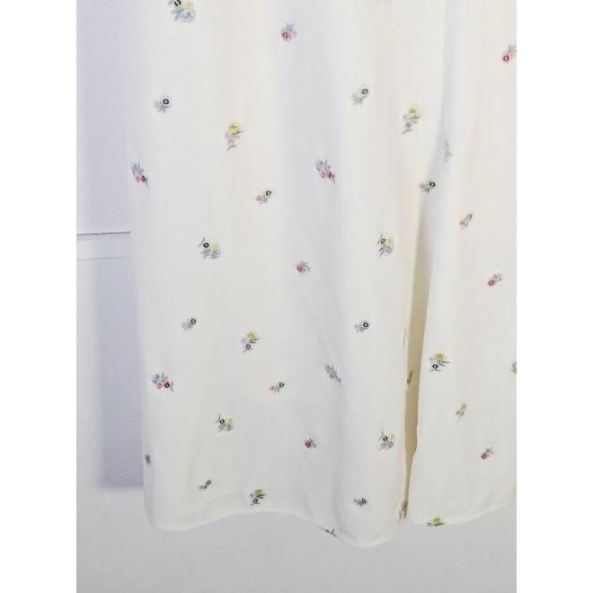 シナモン♡ CELFORD新品タグサイズ36 CELFORD（セルフォード） (10%OFF&300円OFF) 小花刺繍ベロアワンピース