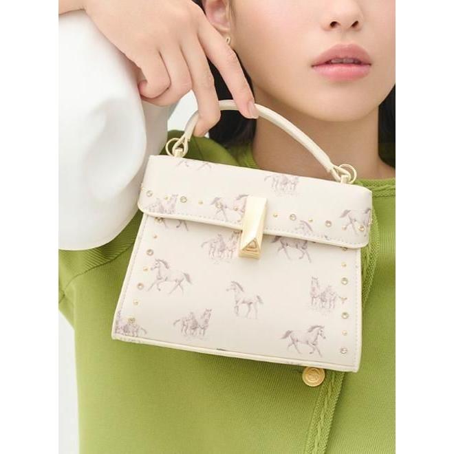 セルフォード ビジュースタッズポシェット ショルダーバッグ　アイボリー CELFORD（セルフォード） ショルダーバッグ バッグ 「USAGI ONLINE