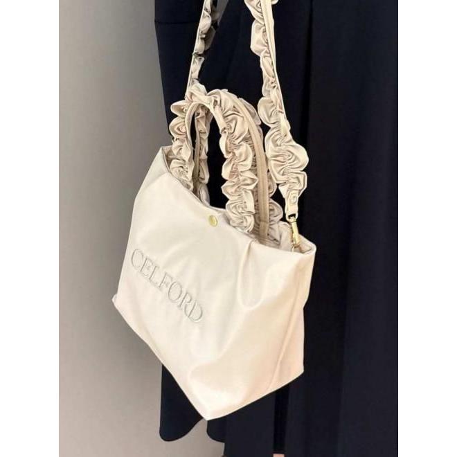 CELFORD（セルフォード） (10%OFF&300円OFF) フリルラメ刺繍トート
