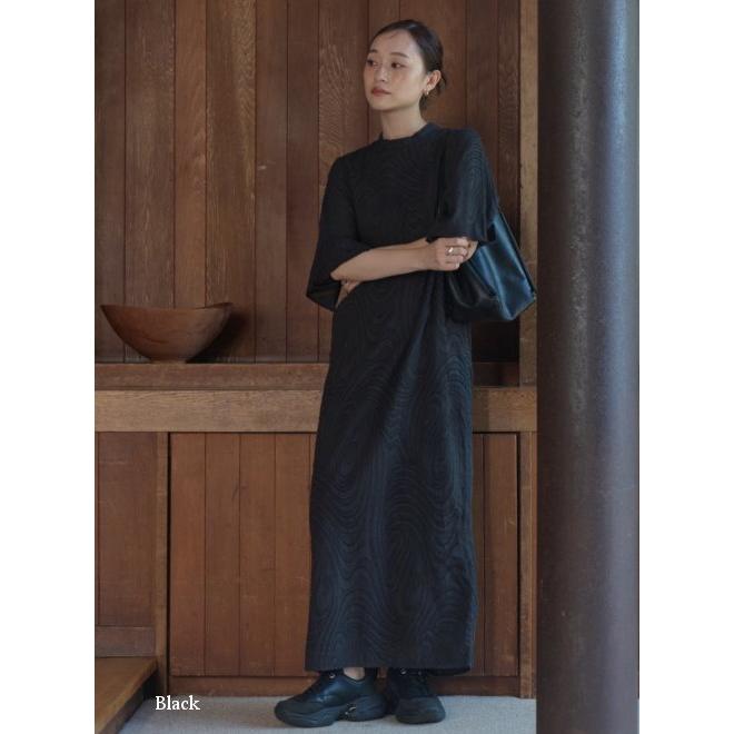 Hella / ヘラ CUT JACQUARD DRESS 24春夏予約 h241-13 入荷予定 : 5月  