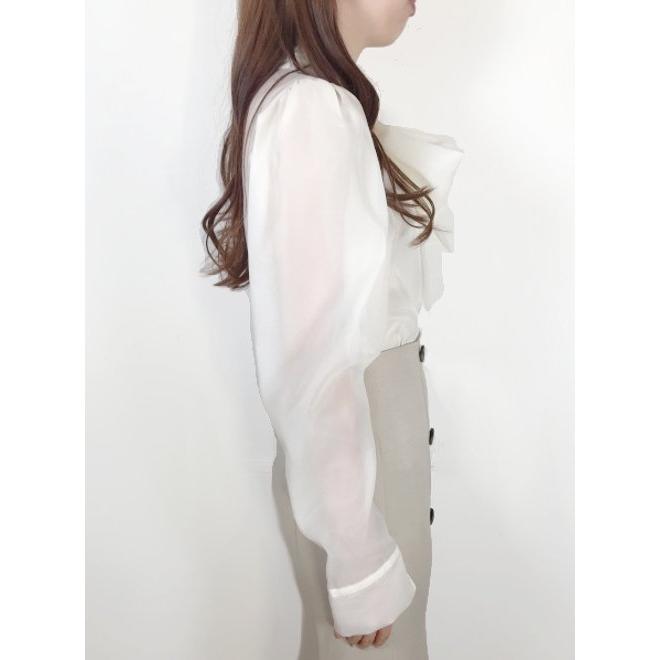 新品★リリーブラウン　オーガンザマトンスリーブボウブラウス　シアー　アイボリー LILY BROWN（リリーブラウン）の「オーガンザマトンスリーブボウ