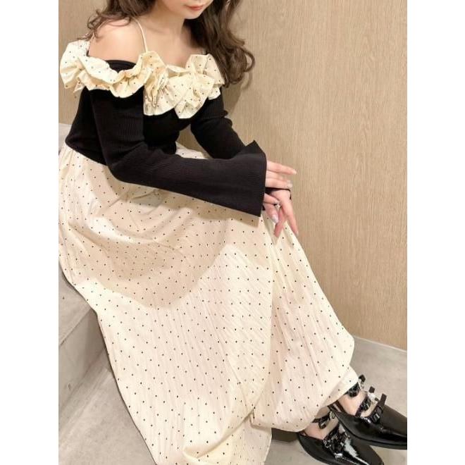 LILY BROWN フリルカラーニットコンビワンピース　ドット 新色追加】フリルカラーニットコンビワンピース(マキシ・ロング