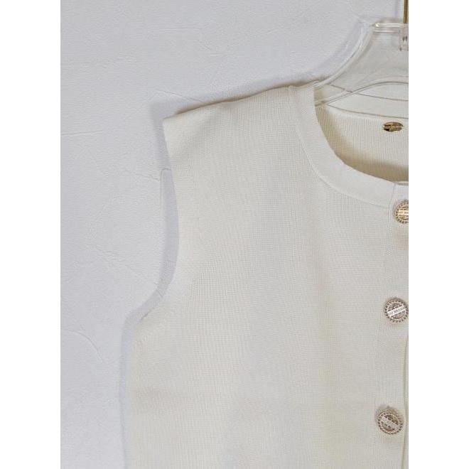 LILY BROWN（リリーブラウン） (プレセール25%OFF&300円OFF) Vネック