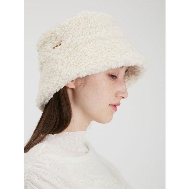 美品　FURFUR ロゴ刺繍ハット ベージュ　バケットハットチューリップハット FURFUR（ファーファー）の「ロゴ刺繍ハット（ハット）」 - WEAR