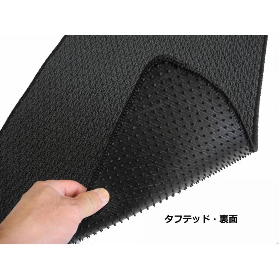 ハマー H3 フロアマット 2005-2010年 タフテッド素材 |  | 01