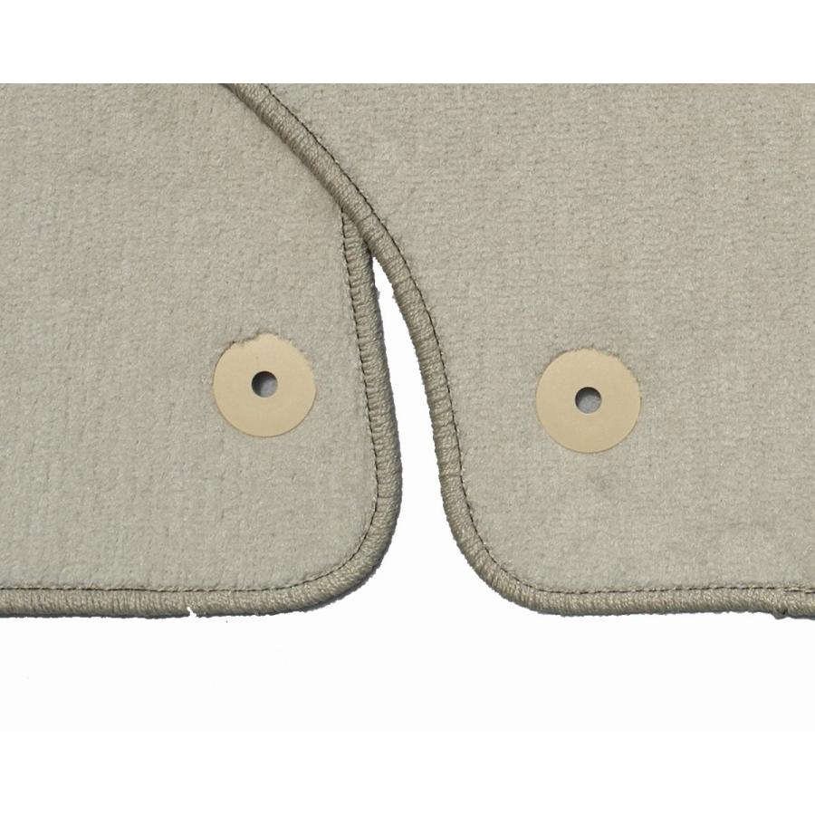 アウディ R8 フロアマット 2007-2016年 ベロアタイプ |  | 10