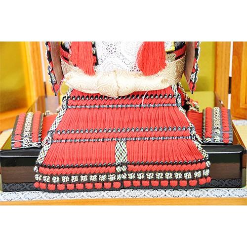 五月人形 源義経 鎧 収納飾り 奉納鎧飾り 赤色縅 星鋲留兜 中村俊翠作