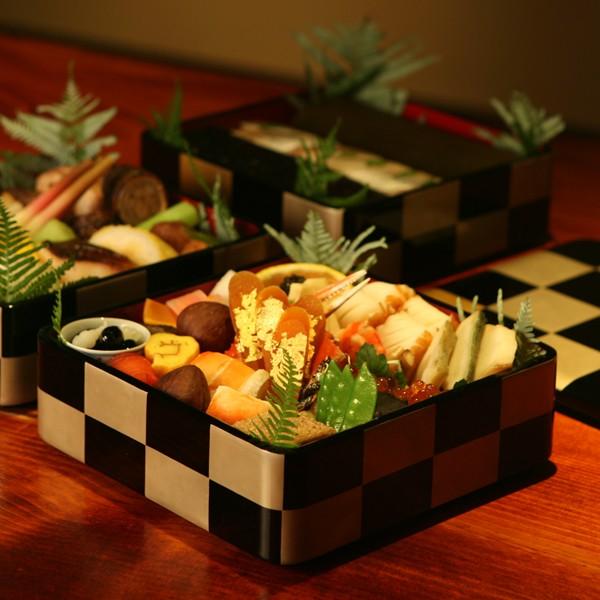 山田平安堂 三段重 銀市松 重箱/漆器/6.5寸 : 漆器 山田平安堂 - 通販 