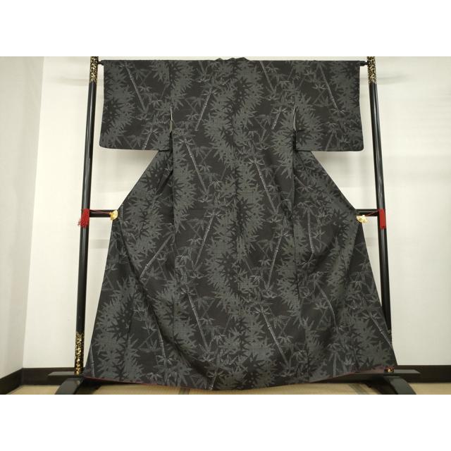 平和屋着物○本場結城紬 重要無形文化財 100亀甲 笹竹文 黒地 ます