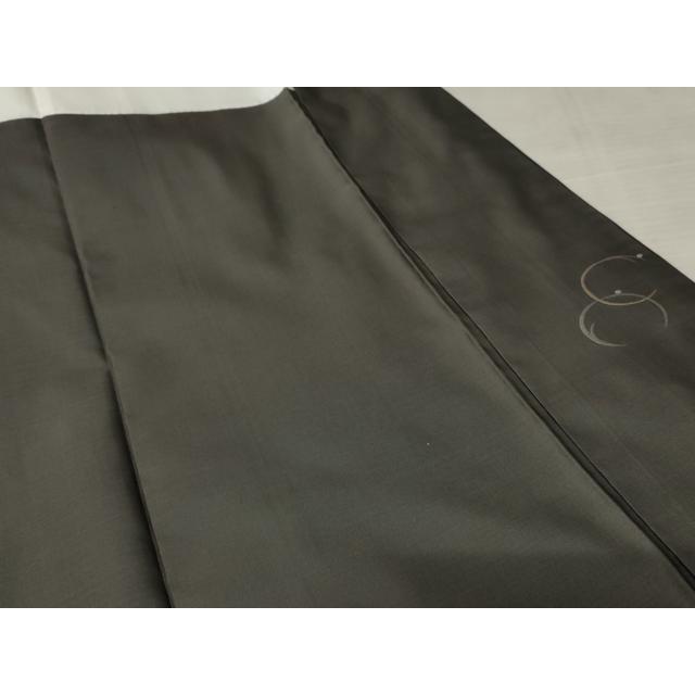 平和屋着物●の名門・菱屋六右ェ門　紬　露草丸文　黒地　正絹　逸品　AABE0036cs 平和屋着物○の名門・菱屋六右ェ門 紬 露草丸文 黒地 正絹