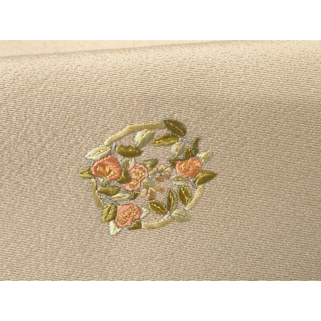 平和屋着物●上質な小紋　総刺繍　花丸文　金糸　銀座おゝぎ屋扱い　正絹　逸品　未使用　AABG7997cs_5